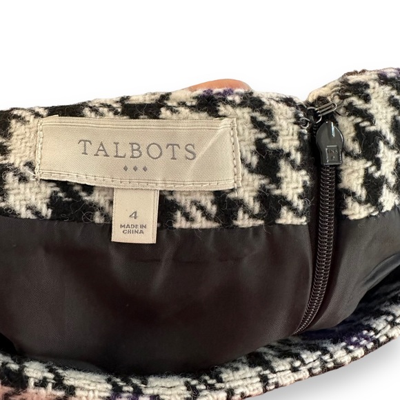 Talbots Women’s Houndstooth Wool Blend Mini Skirt Black, White, Purple Size 4 - Picture 8 of 9